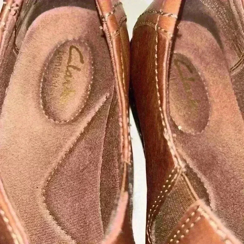 Clark slide on shoes size 7